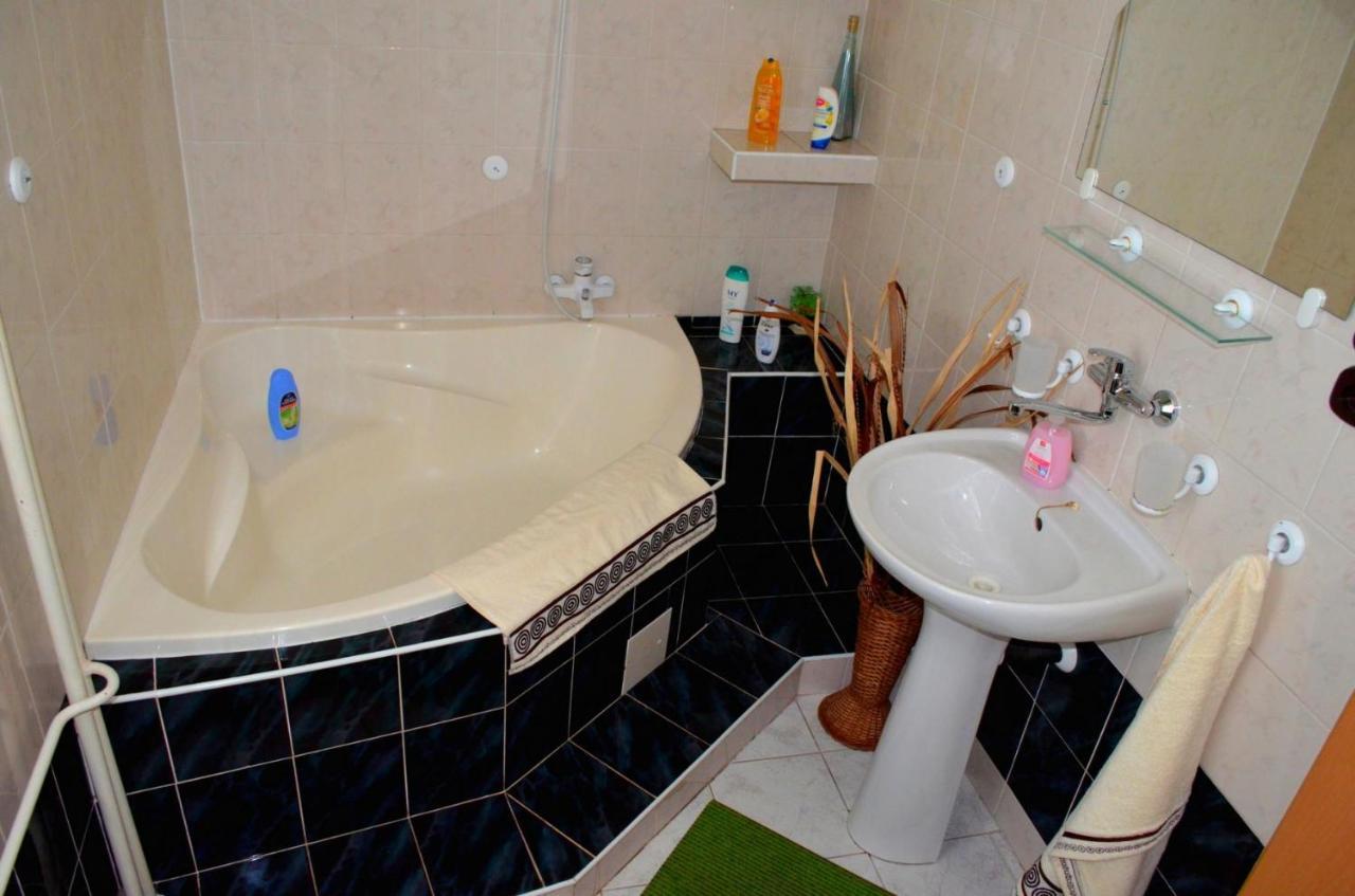 Chalupa Riviera A Apartmany Riviera - Liptov Besenova Ruzomberok Bagian luar foto