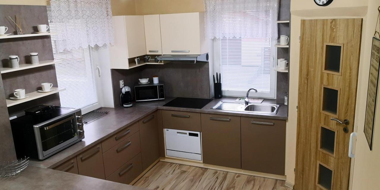 Chalupa Riviera A Apartmany Riviera - Liptov Besenova Ruzomberok Bagian luar foto