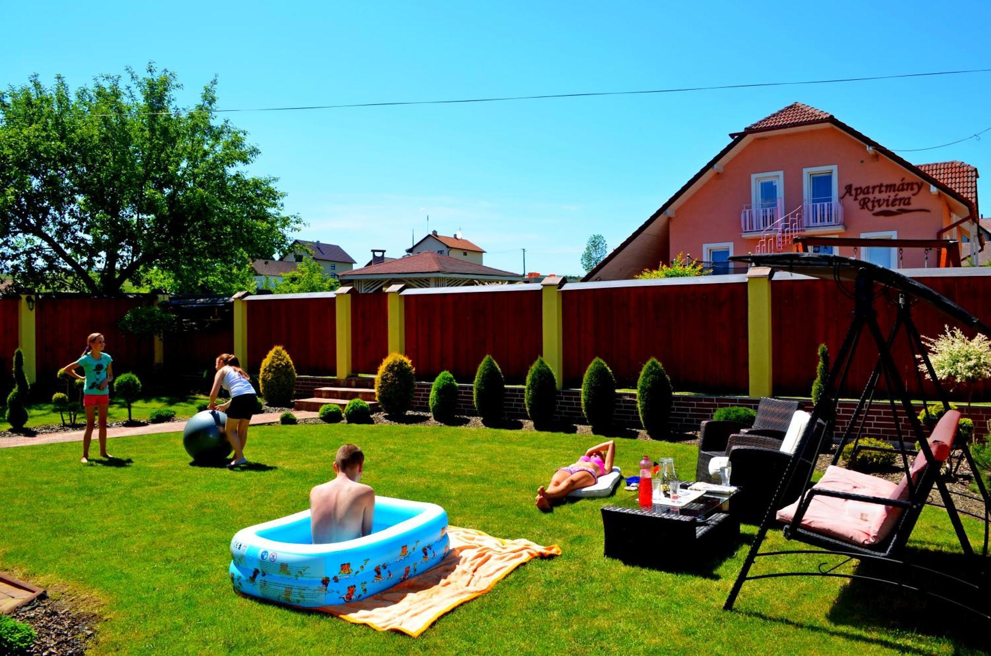 Chalupa Riviera A Apartmany Riviera - Liptov Besenova Ruzomberok Bagian luar foto