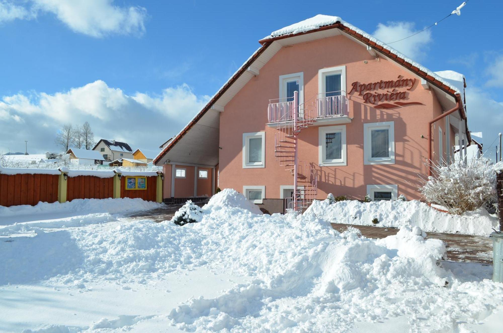 Chalupa Riviera A Apartmany Riviera - Liptov Besenova Ruzomberok Bagian luar foto